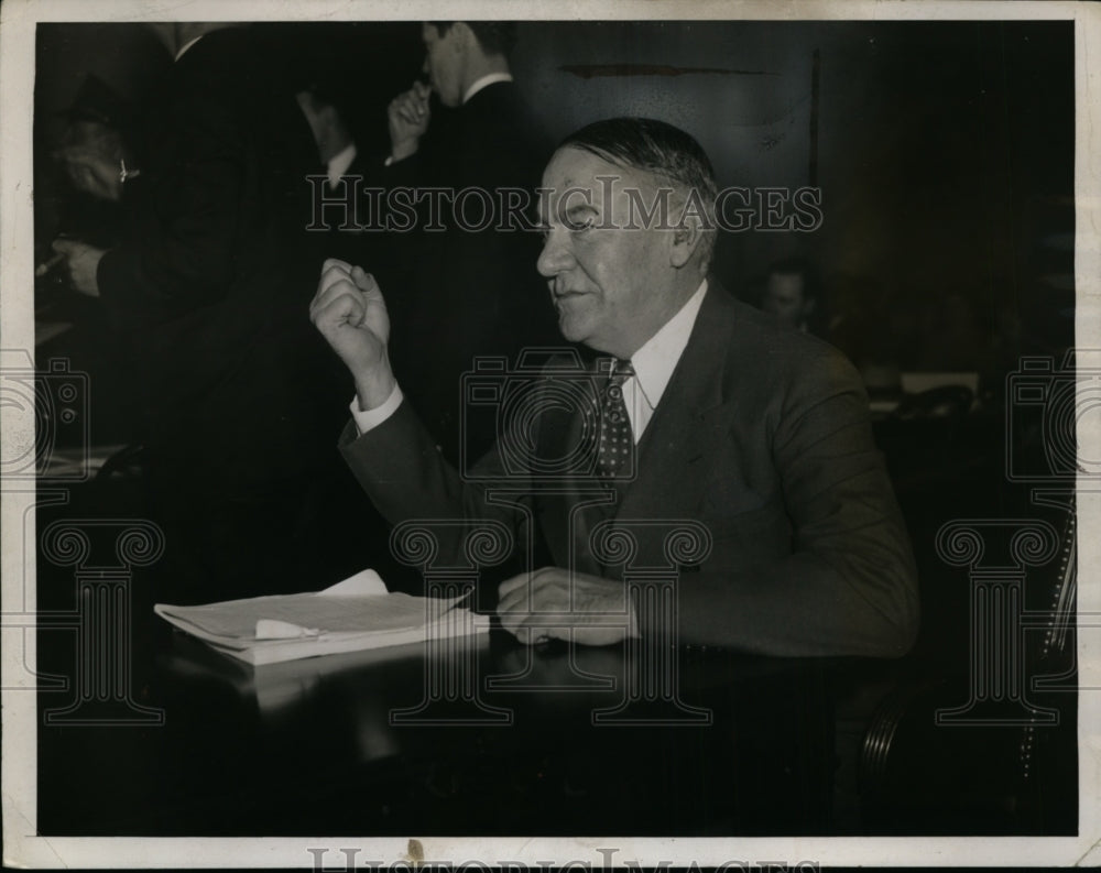 1935 Press Photo General Hugh Johnson Testifies in Senate Finance Committee