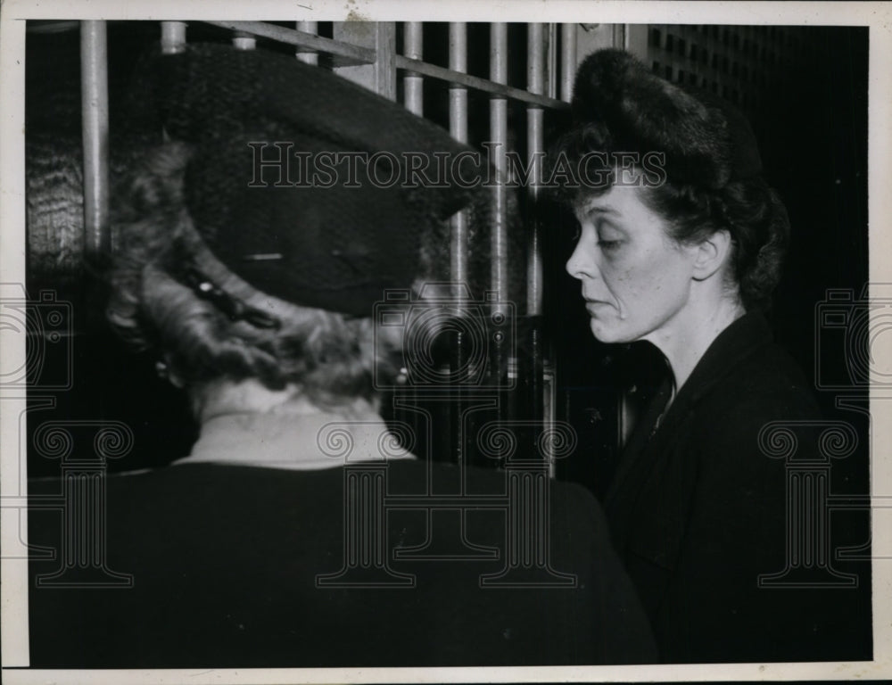 1945 Press Photo Mrs. Annie Irene Mansfeldt Found Guilty of Manslaughter