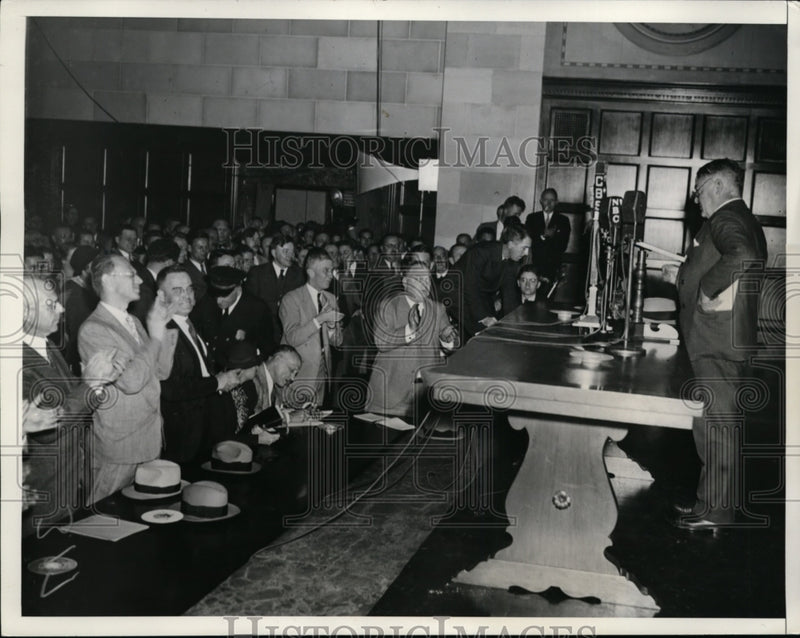 Load image into Gallery viewer, 1934 Press Photo General Hugh Johnson Exits from NRA with Radio Swansong
