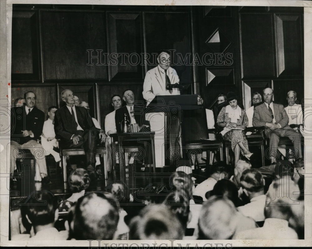 1933 Press Photo Gen. Hugh S. Johnson Moves to End Soft Coal Mine Strikes