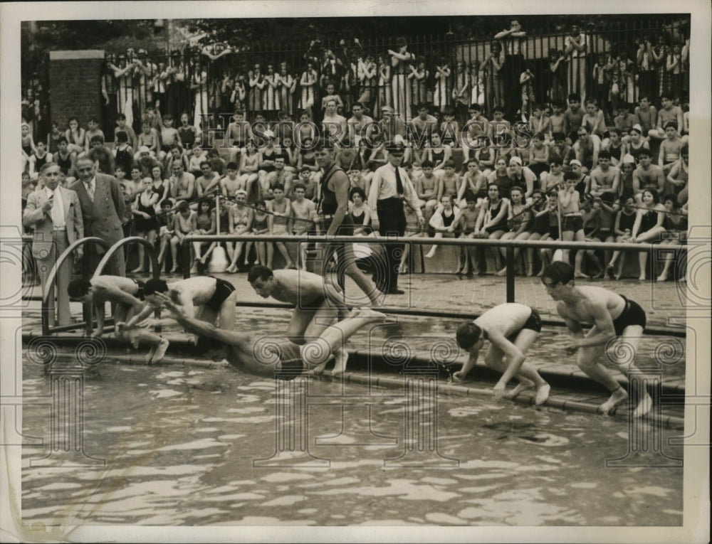 1938 Press Photo Start of a swimming race held at Hamilton Park in New York City- Historic Images