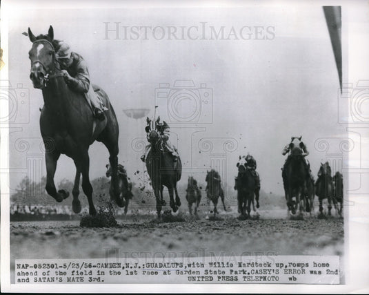 1956 Press Photo Guadalups & Willie Hardtack ahead of the field, Camden NJ- Historic Images