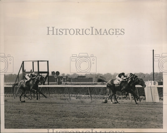 1940 Press Photo Finish of the 6th Race the Harlem, Pretty pet with R.Nash won- Historic Images