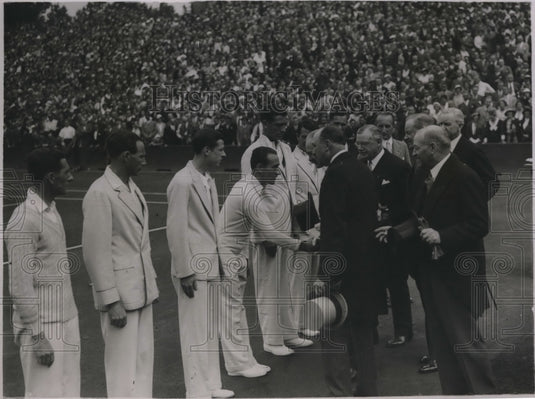 1932 Press Photo Davis Cup tennis Jean Borotra, Pres LeBrun & other players- Historic Images