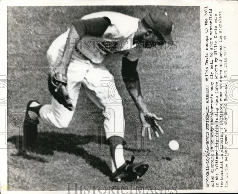 1966 Press Photo LA Calif World Series, Willie Davis - nes25213- Historic Images