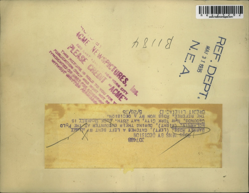 1935 Press Photo Barney Ross hit by left of Jimmy McLarnin, ref Jack Dempsey