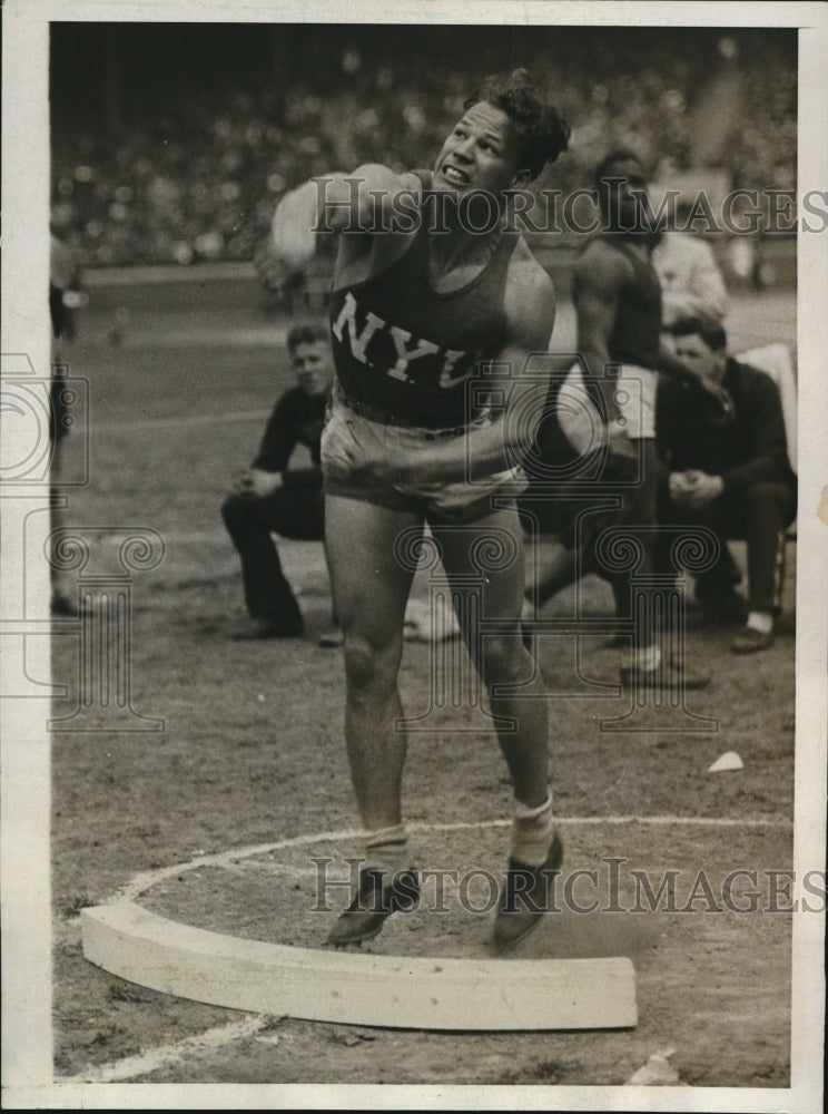 1932 Press Photo Shot putter C Jones of NYU at Penn Relays - nes26330- Historic Images