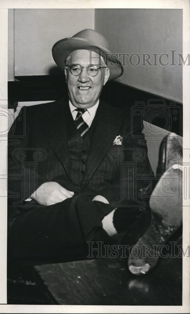 1945 Press Photo LA Calif Former heavyweight champ Kess Willard - nes26333- Historic Images