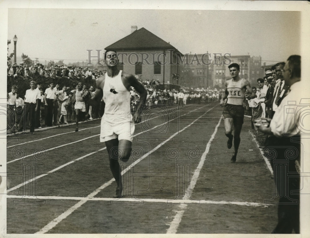 1930 Press Photo Howard Jones NY Athletic club track - nes26406- Historic Images