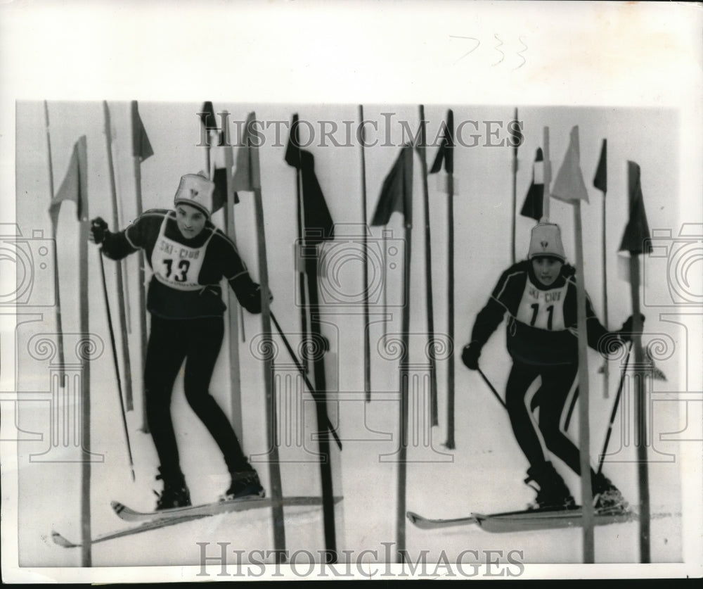 1966 Press Photo Oberstaufen Germany Christine & Marielle Goitschel slalom- Historic Images