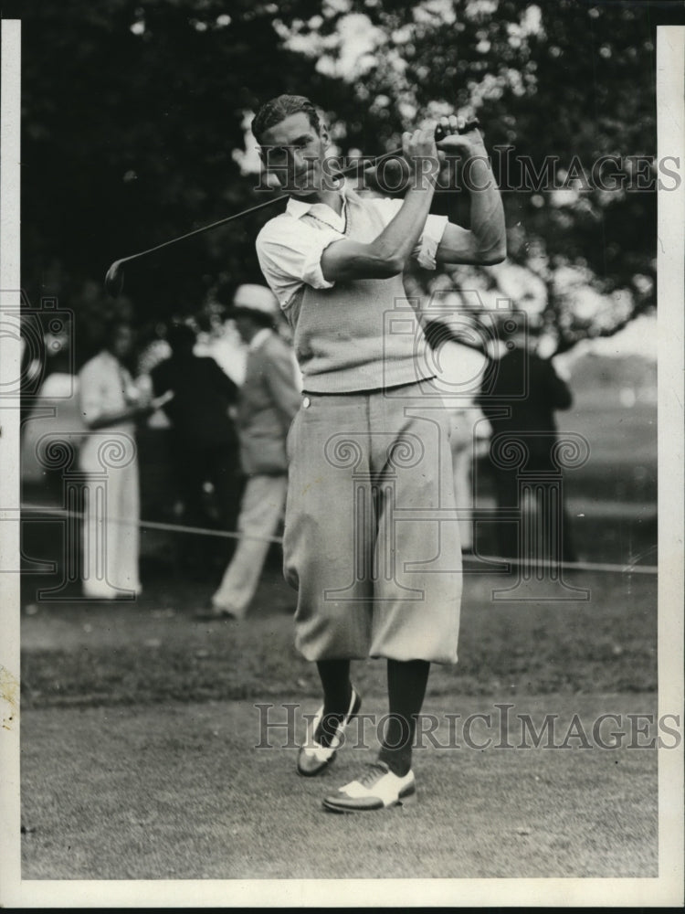 1931 Press Photo Mr Gusa at Wannamoisett CC golf links Providence RI - nes26974- Historic Images