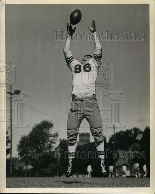 1945 Press Photo Orlando Palesse Marquette football end - nes27152- Historic Images