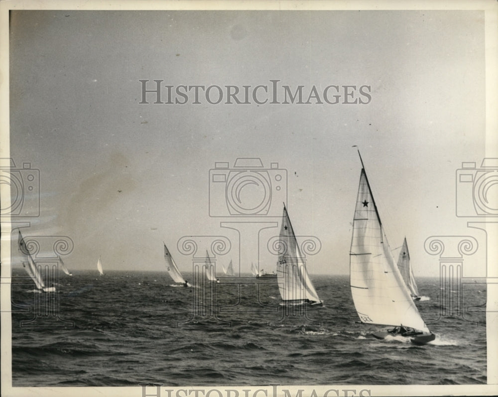 1933 Press Photo International star boat yacht racing in Long Beach Calif