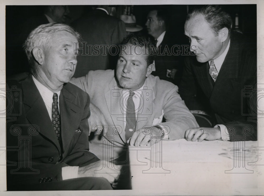 1944 Press Photo Chicago Bo McMillin Ind coach, Cecil Isbell Purdue coach- Historic Images