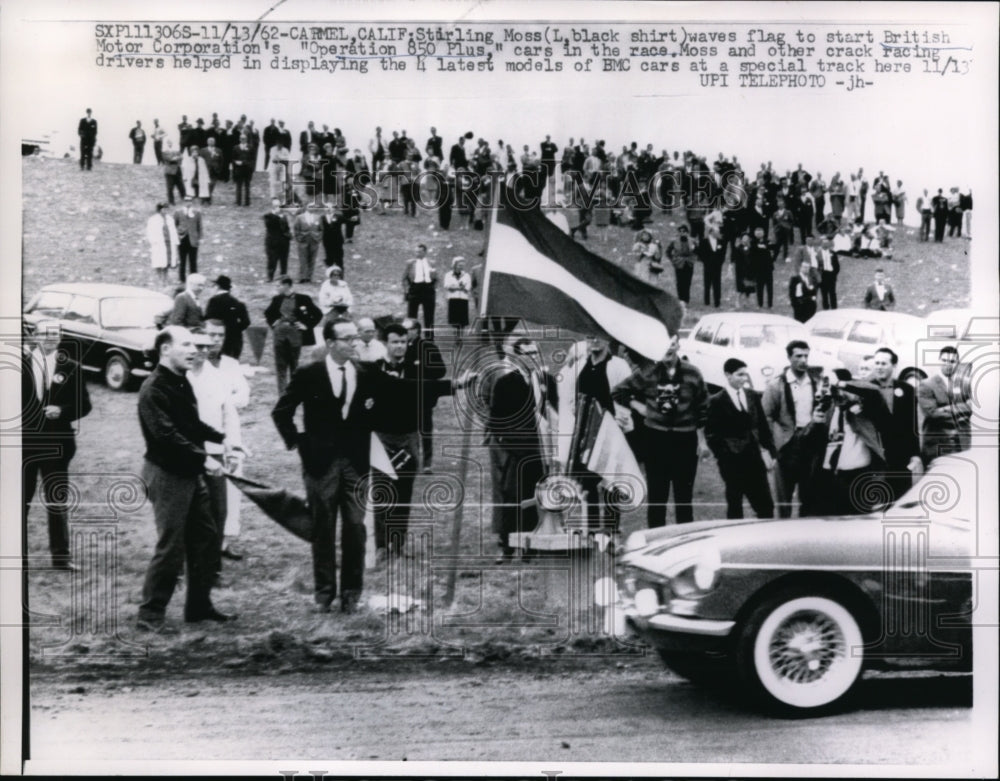 1962 Press Photo Carmel Calif Stirling Moss &amp; Operation 850plus car - nes27958- Historic Images