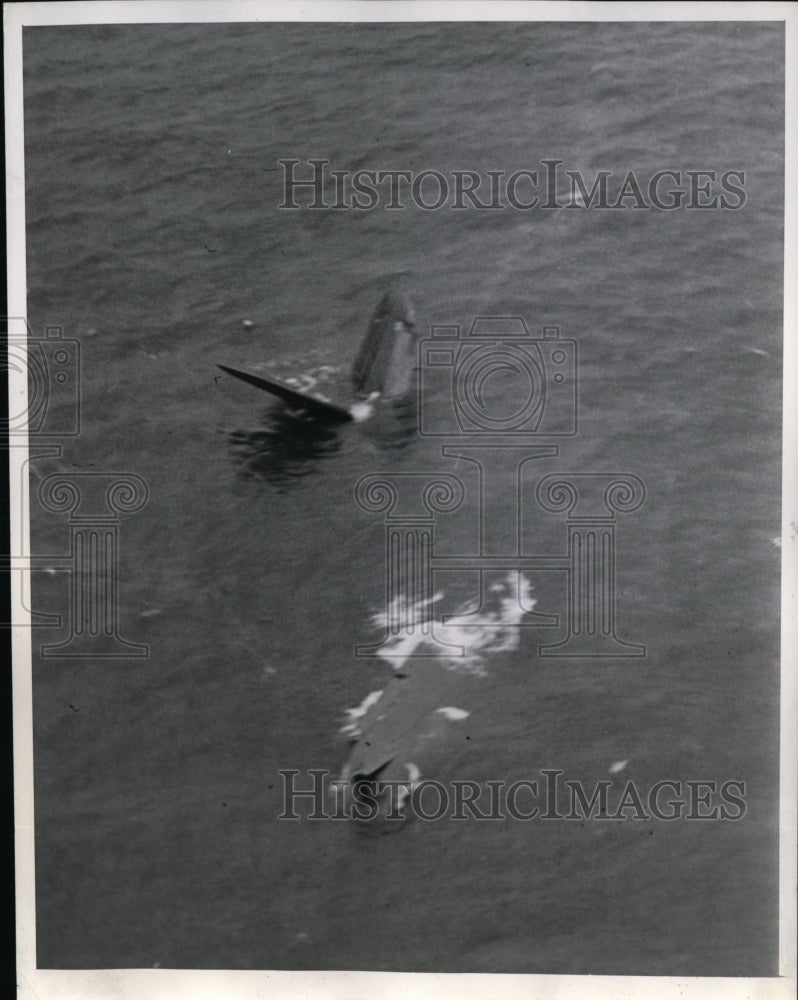 1945 Press Photo The Hawaii Mars plane crash landed in Chesapeake Bay- Historic Images