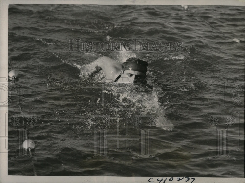 1937 Press Photo Peter Fick 100 meter swim at Natl AAU meet in Chicago- Historic Images