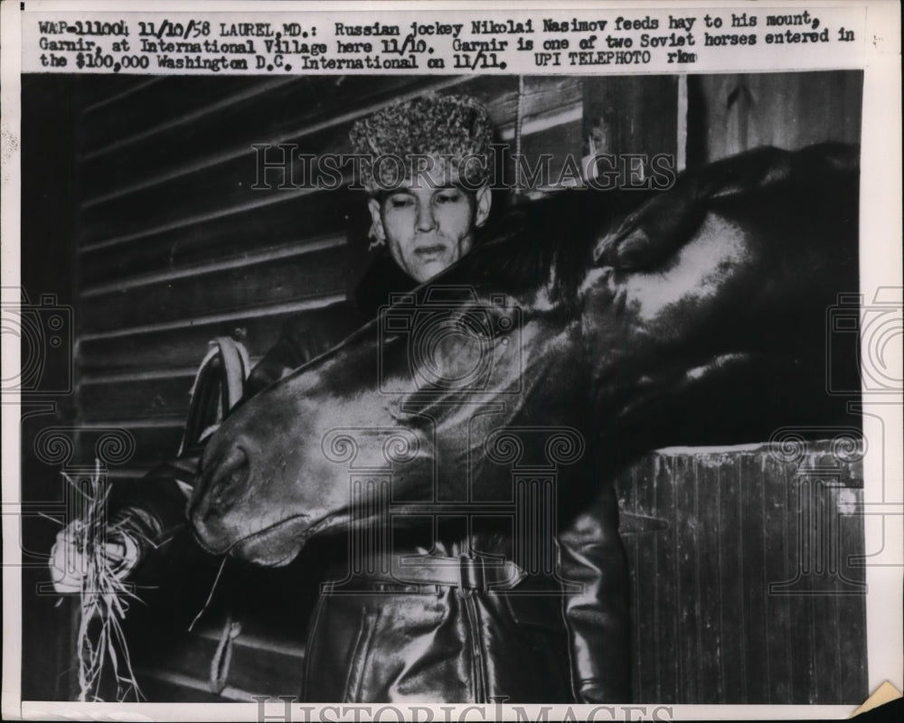 1958 Press Photo Laurel Md Jockey Mikhail Nasimov &amp; horse show stables- Historic Images