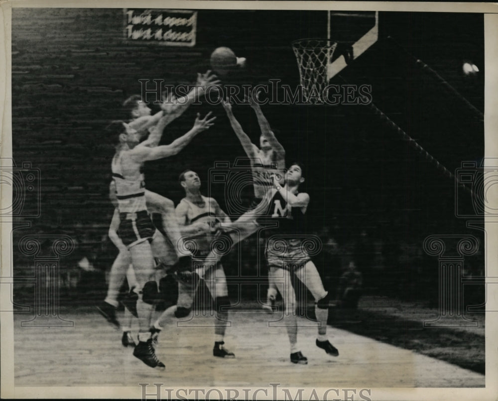 1936 Press Photo Manhattan &amp; NYU players in mad scramble for ball - nes29334- Historic Images