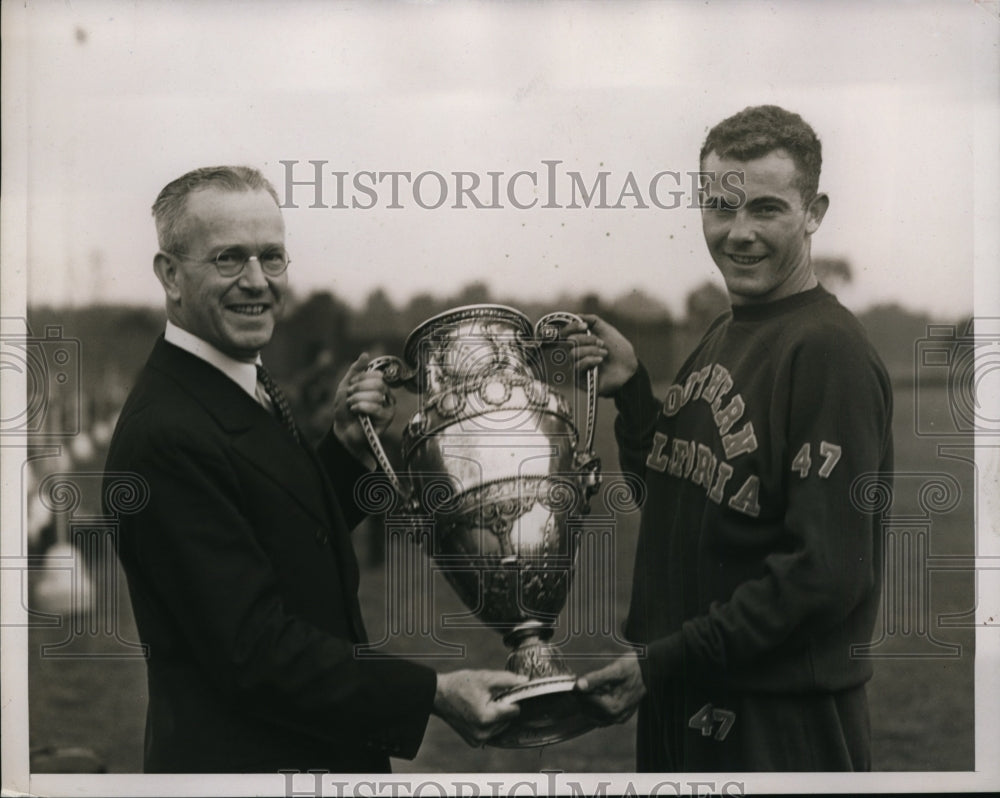 1938 Press Photo Adrian Talley Capt USC &amp; trophy by R Thomas - nes29445- Historic Images