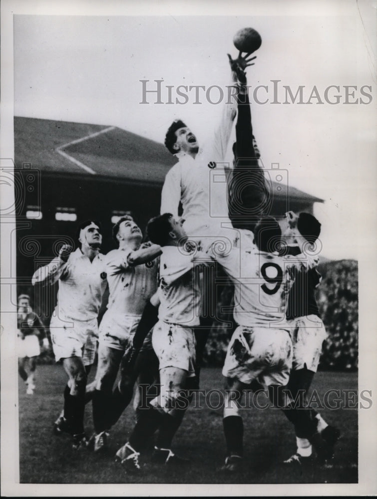 1960 Press Photo Jock Kemp of Scotland vs France at Rugby Murraysfield Scotland- Historic Images