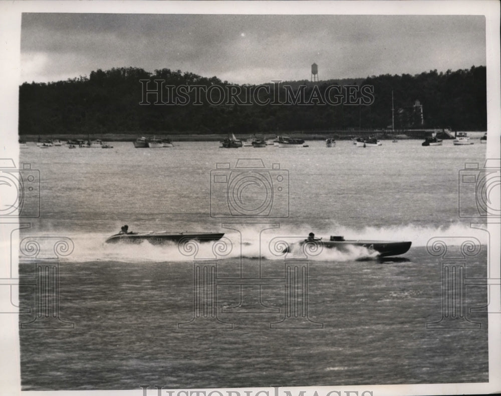 1940 Press Photo Northport NY Gold Cup races Gray Goose &amp; driver GC Cannon- Historic Images