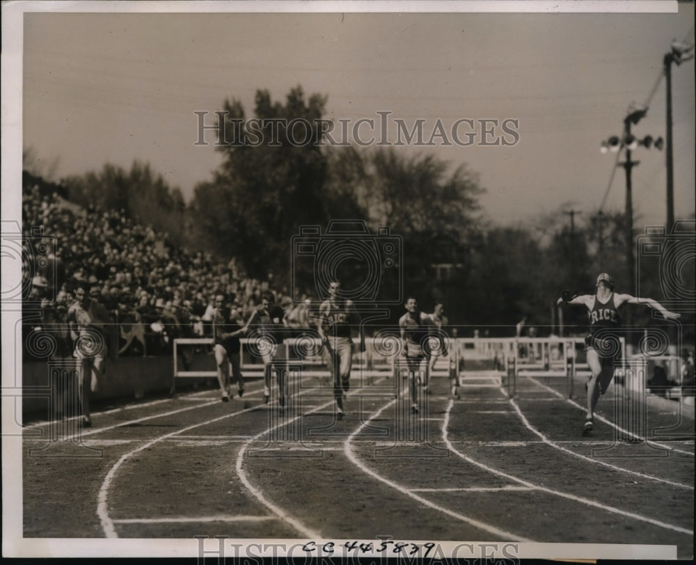 1938 Press Photo Des Moines Ia Fred Wolcott of Rice at Drake Relays Gatewood- Historic Images