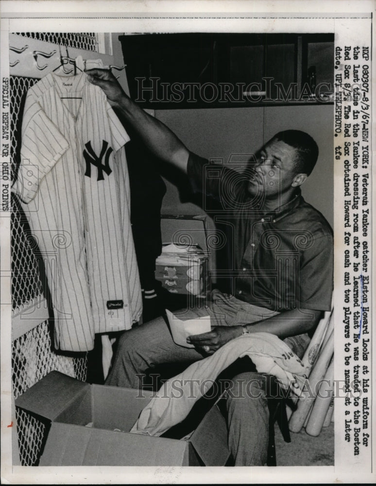 1967 Press Photo NYC Yankee catcher Elston Howard traded to Red Sox - nes30917- Historic Images