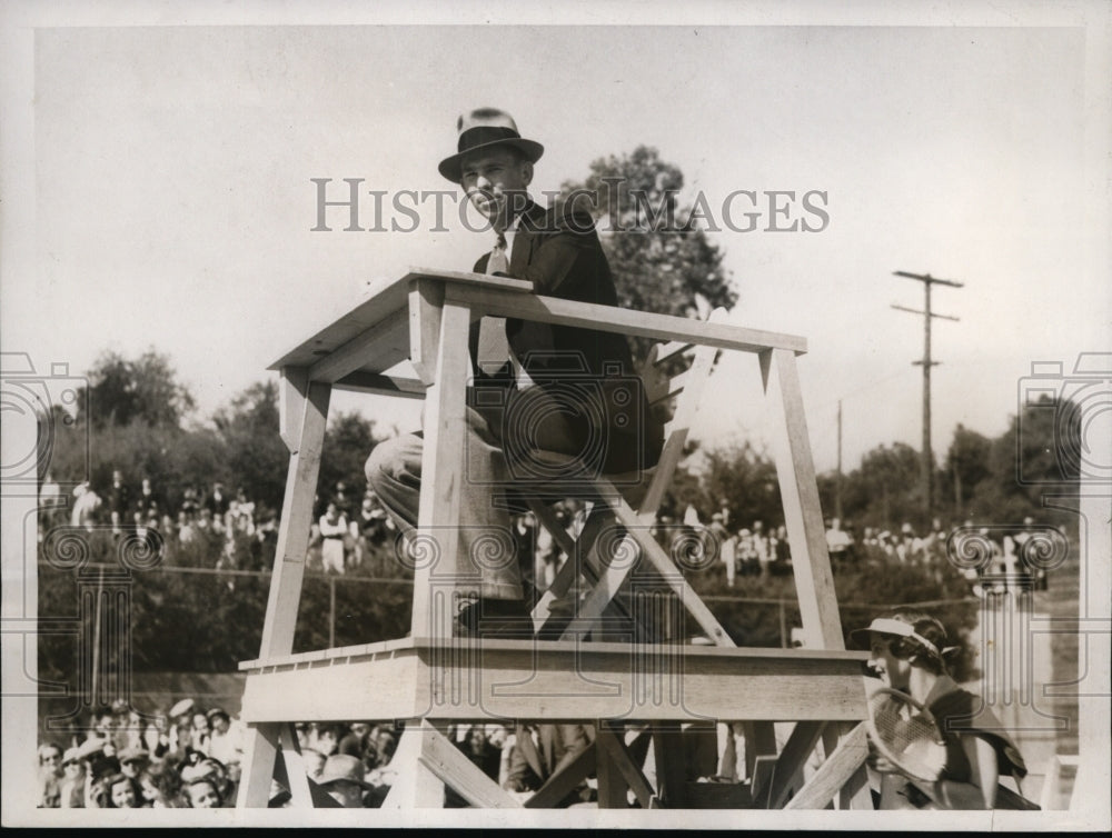 1933 Press Photo Ellsworth Vines National singles tennis champ in Pasadena Calif- Historic Images