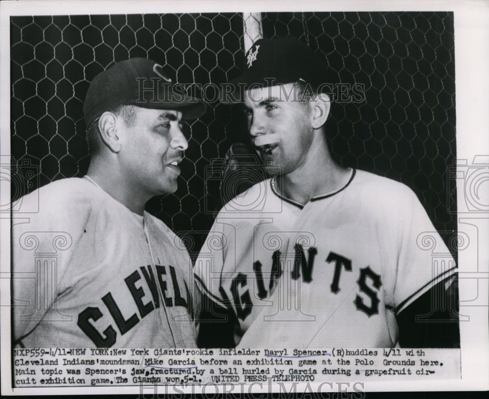 Press Photo NYC Giants Daryl Spencer &amp; Indians Mike Garcia before a game- Historic Images