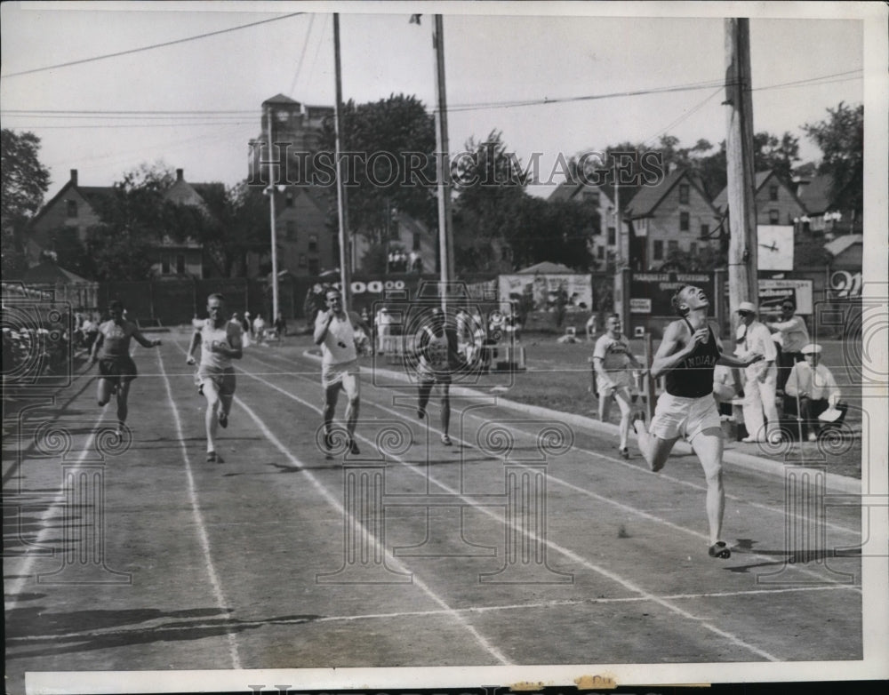 1934 Press Photo Ivan Fuqua of Indiana U wins 400 meter at AAU in Wis- Historic Images