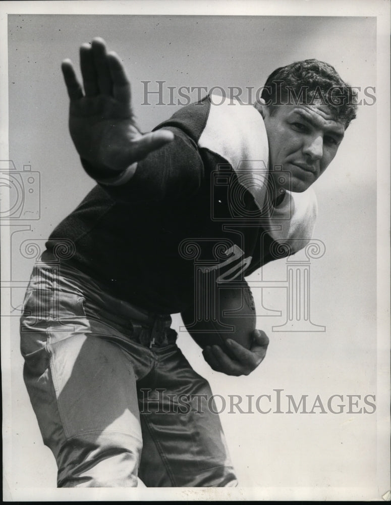 1937 Press Photo Defensive fullback Tony Falkenstein to play for Skip Madigan- Historic Images