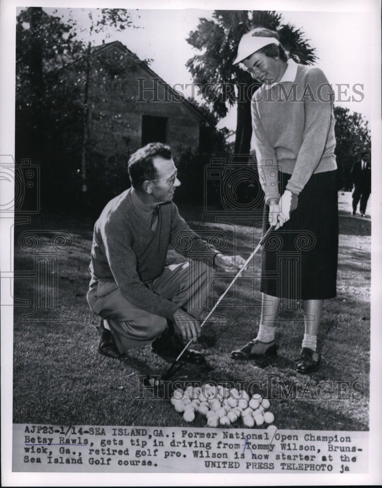 1955 Press Photo Betsy Rawls gets driving tips from Tommy Wilson - nes31955- Historic Images