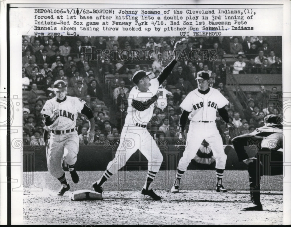 1962 Press Photo Indians Johnny Romano forced at 1st base - nes32562- Historic Images