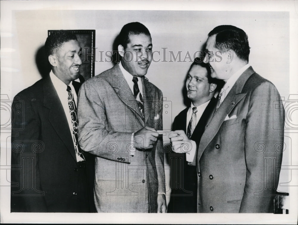 1950 Press Photo Heavyweight champion Joe Louis appears before IL Boxing Com- Historic Images