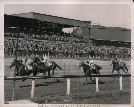 1937 Press Photo Jamaica track NY Orient Express wins vs Fore & No Dice- Historic Images