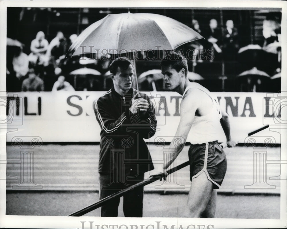 1968 Press Photo Helsinki Finland Erkii Mustakari for Olympic pole vault- Historic Images