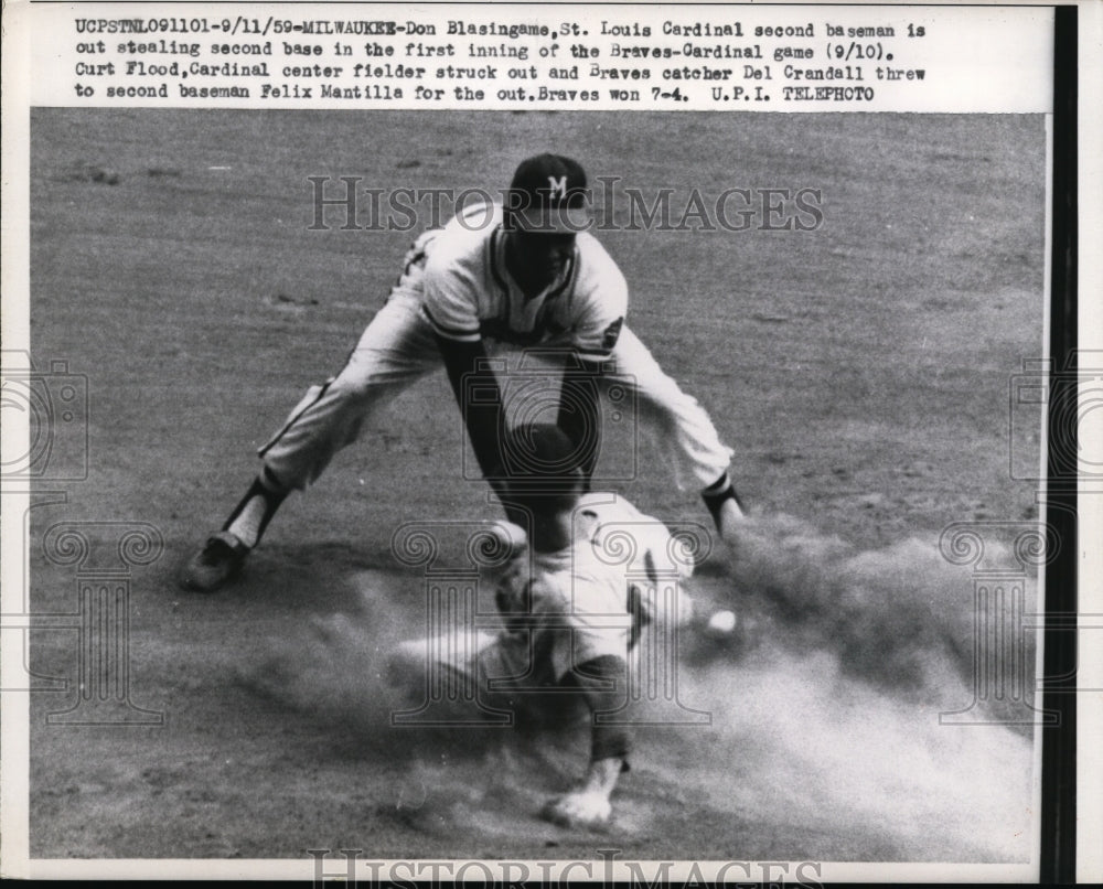 1959 Press Photo St Louis Card Don Blassingame steals 2nd vs Braves F Mantilla- Historic Images