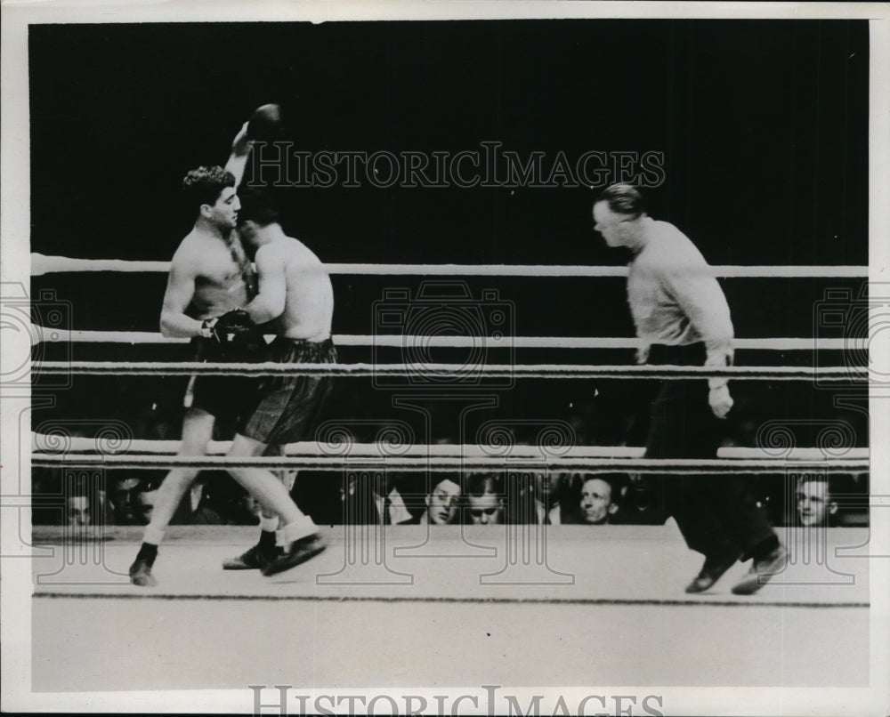 1934 Press Photo Vince Sundee vs Teddy Yarosz at Pittsburgh middleweight bout- Historic Images