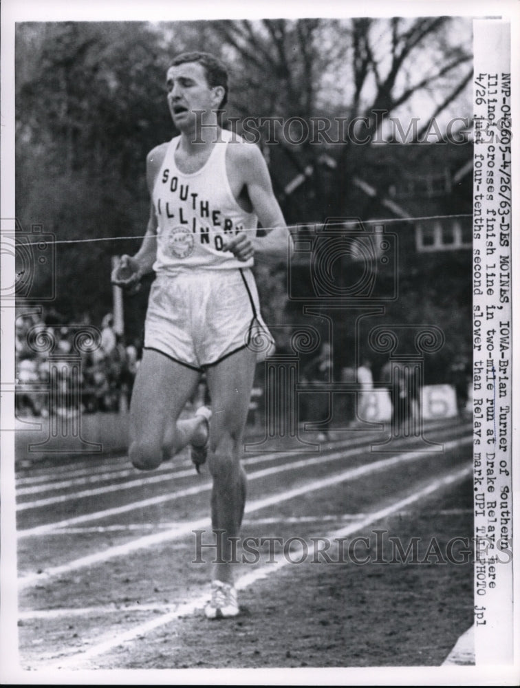 1963 Press Photo Des Moines Iowa Brian Turner of SIU at Drake Relays - nes33615- Historic Images