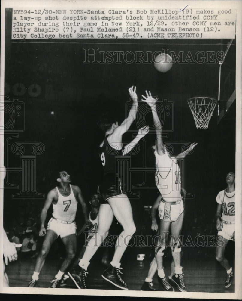 1948 Press Photo NYC Santa Clara&#39;s Bob McKillop vs CCNY players - nes34056- Historic Images