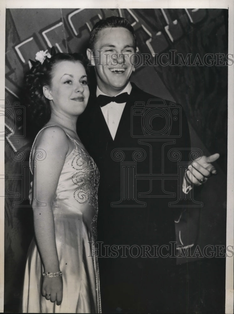 1940 Press Photo University of Mo QB Paul Christman &amp; actress Betty Lee Ambler- Historic Images