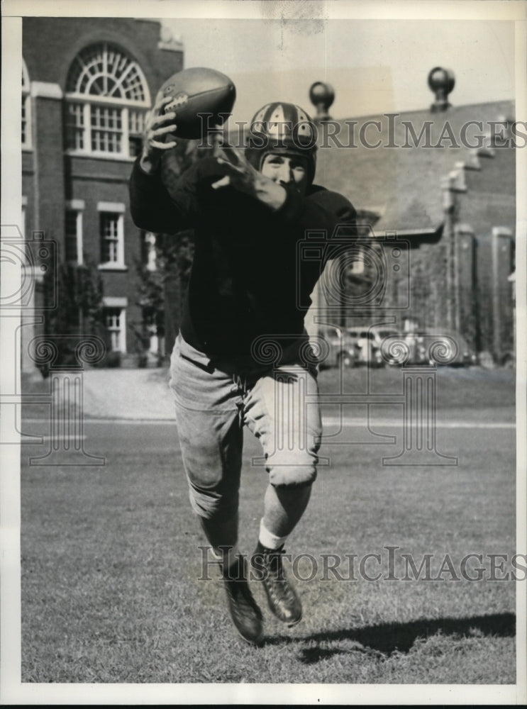 1938 Press Photo Jack Orr football back of Dartmouth College at practice- Historic Images