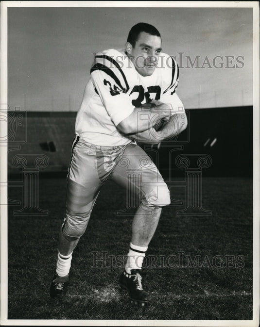 1961 Press Photo Jerry Jones fullback University of Minnesota 5'11" 192 lbs- Historic Images
