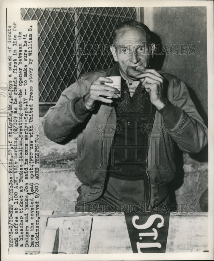 1947 Press Photo Joe Prine in line at Yankee Stadium for Dodger vs Yankees- Historic Images