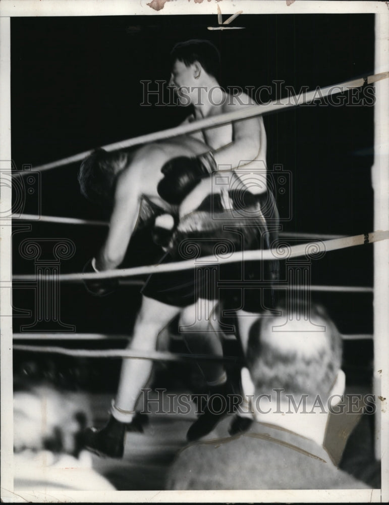 1937 Press Photo Bob Pastor wins vs Bob Nestell in 10th round heavyweight bout- Historic Images