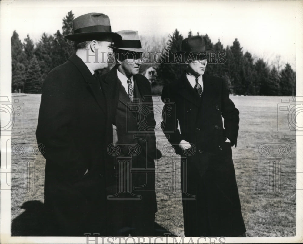 1953 Press Photo Horace Stoneham, Mel Ott &amp; James McMahon at Polo Grounds- Historic Images