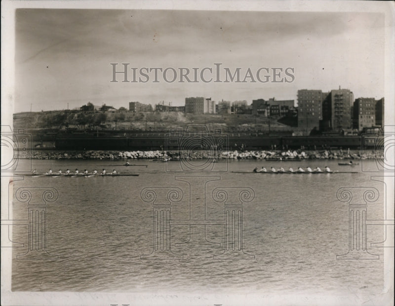 Load image into Gallery viewer, 1938 Press Photo Navy crew beats Columbia on the Harlem River in NYC - nes35416
