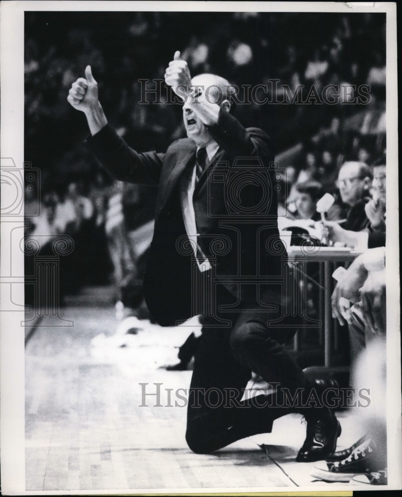 1969 Press Photo Johnny Orr basketball coach University of Mich at Ann Arbor- Historic Images