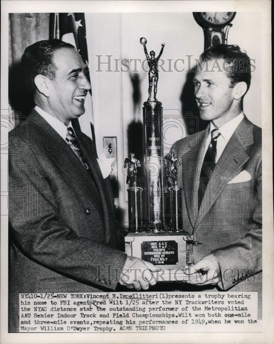 1951 Press Photo Vincent Impellitteri & trophy by NY Trackwriters to Fred Wilt- Historic Images